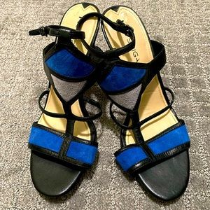 👠Vía Spiga Tri Color Suede  Heels Runs like Size 8!